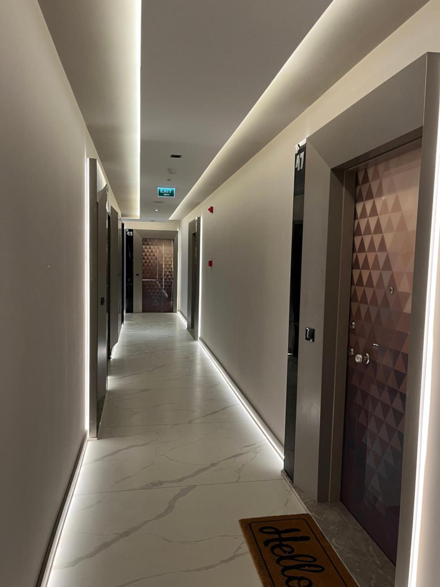 The Diamond In City Luxury Suites Acra Exterior foto