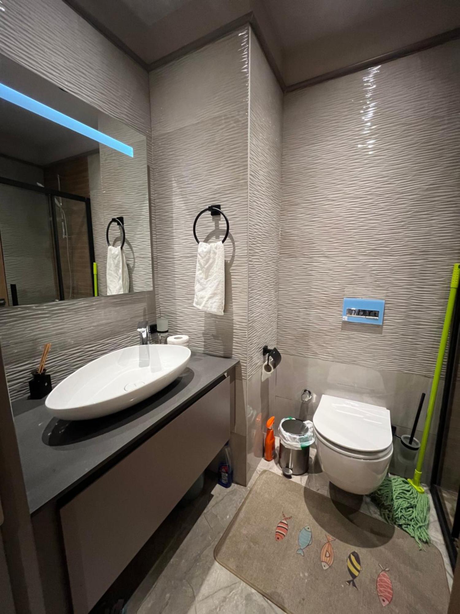 The Diamond In City Luxury Suites Acra Exterior foto