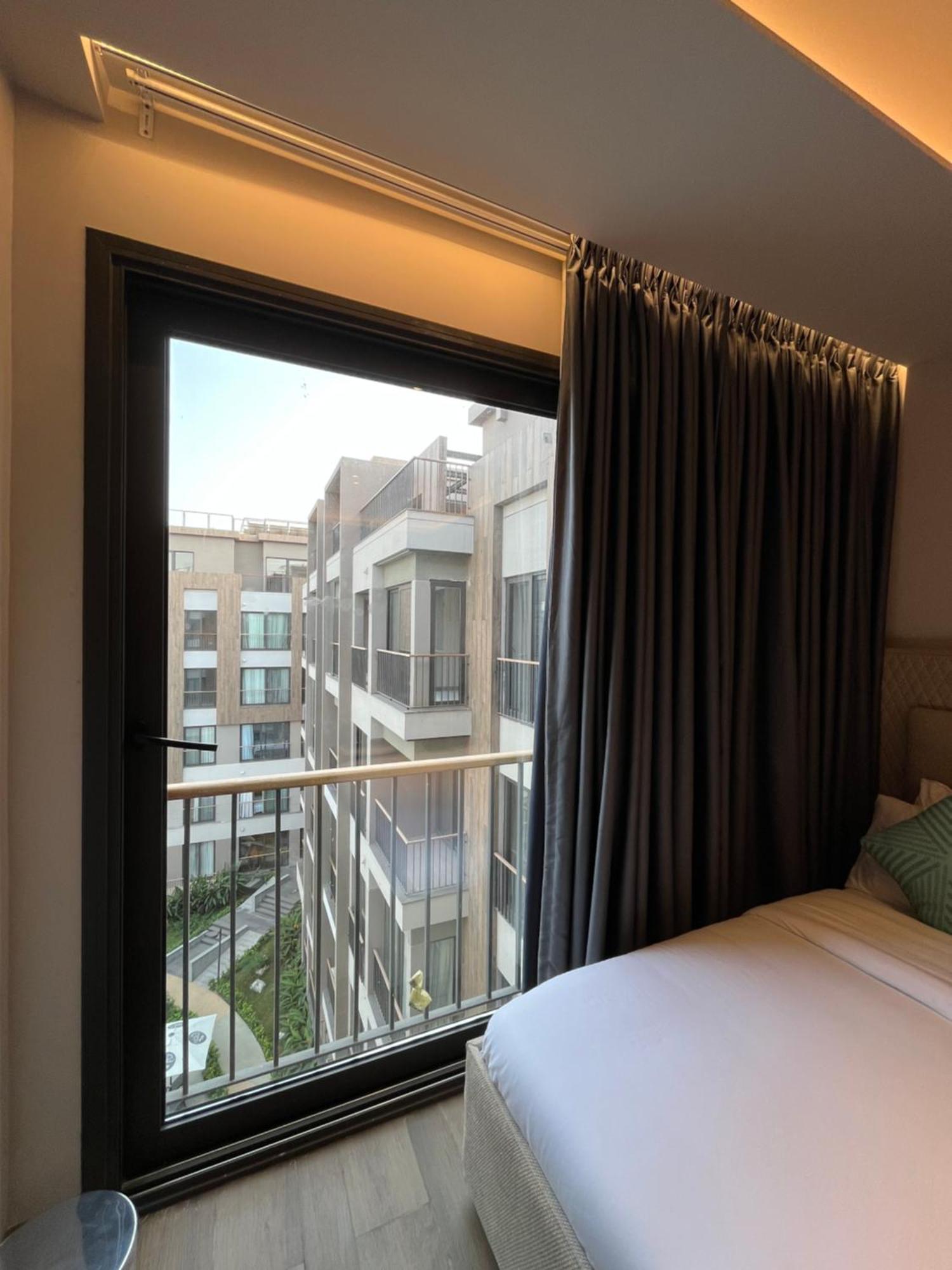 The Diamond In City Luxury Suites Acra Exterior foto